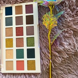 Ciate London editor eyeshadow palette